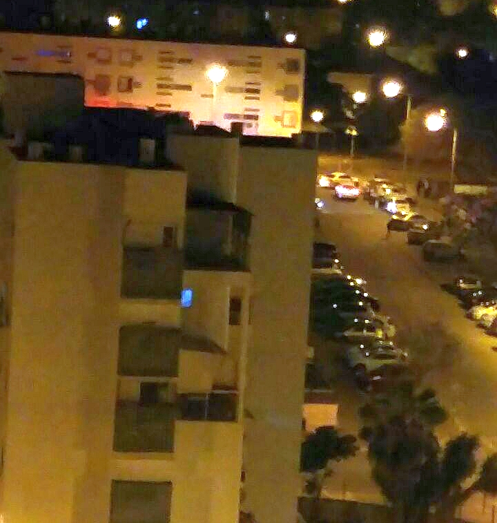 ניידות משטרה בשכונה ו' החדשה (צילום: שלומי יוסיפוב)